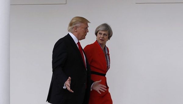 Трамп обсудит с Мэй политику в отношении <span id=