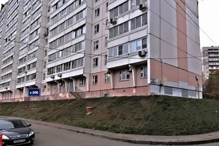 Женщина разбилась насмерть при падении с 10 этажа