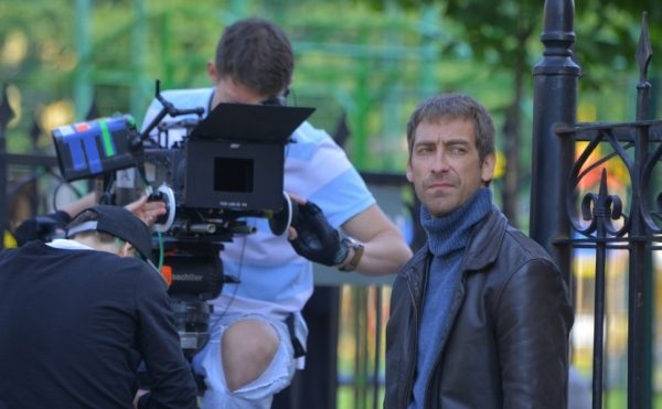 Актер Артем Ткаченко о новом сериале «Sпарта» на Первом канале, жизни в виртуальной реальности и работе с Александром Петровым