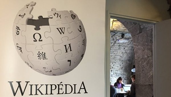 Основатель "Википедии" считает, что политики не разбираются в технологиях