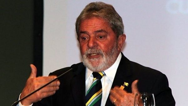 Суд постановил освободить экс-президента Бразилии Лулу да Силва из тюрьмы