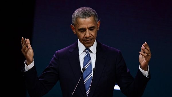 Обама раскритиковал политику США, намекнув на Трампа