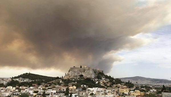 Глава МЧС выразил соболезнования из-за гибели людей при пожарах в Греции