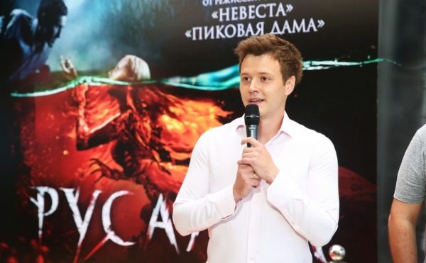 Режиссер Святослав Подгаевский о премьере триллера «Русалка. Озеро мертвых», подводных съемках, актерах в бочках и современной Бабе Яге