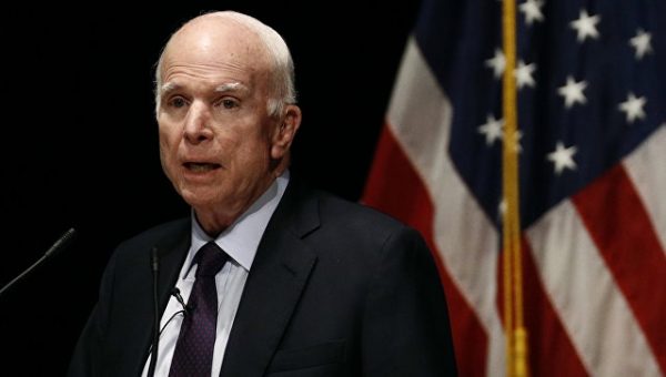 Посол США в России назвал дружбу с Маккейном "великой честью"