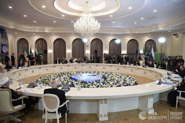 Лидеры пяти стран подписали конвенцию о правовом статусе Каспия‍