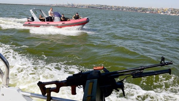 В Киеве сообщили о задержании украинского судна в Крыму‍
