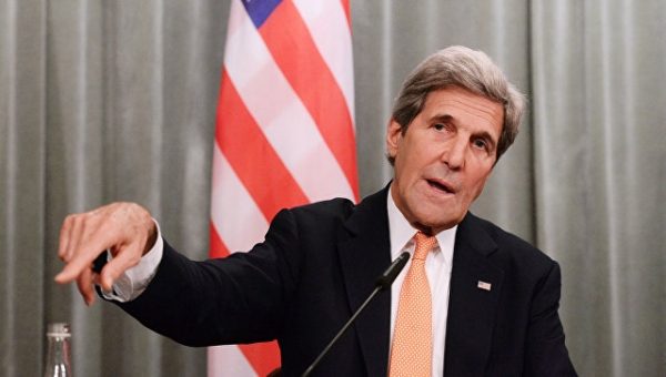 Помпео обвинил Керри в "подрыве политики США" против Ирана