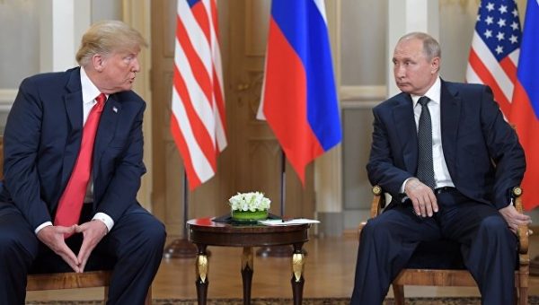 Белый дом выпустил сувенирную монету в честь саммита Путина и Трампа