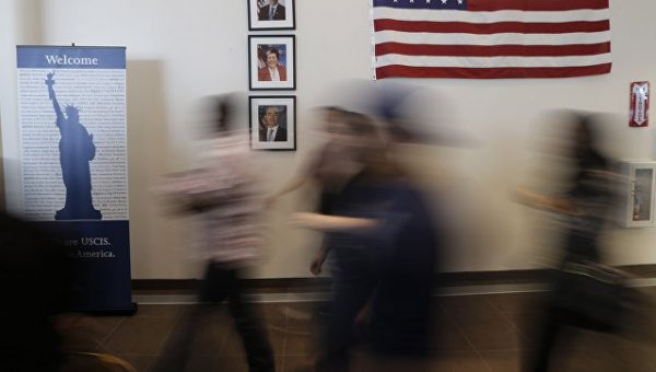 Власти США подготовили инициативу по ужесточению выдачи грин-карт мигрантам