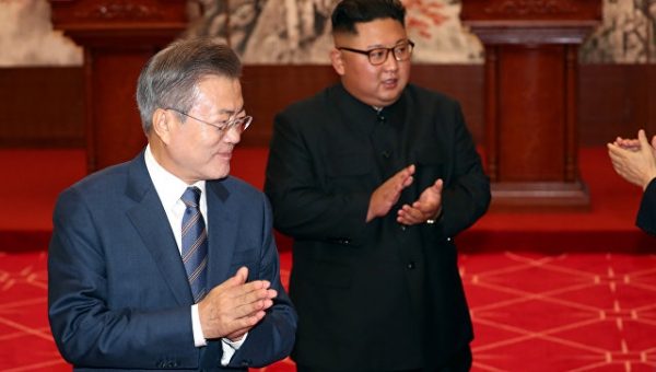 Ким Чен Ын накормил президента Южной Кореи супом с гречневой лапшой