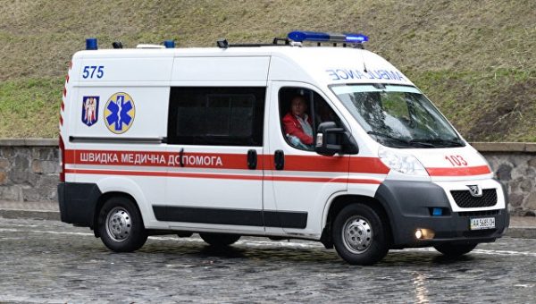 В Запорожье около 30 детей госпитализированы из-за распыления газа в школе