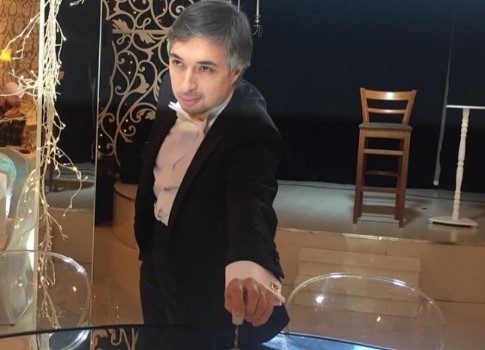 Остановил свой волчок: знаток Ровшан Аскеров покидает «Что? Где? Когда?»