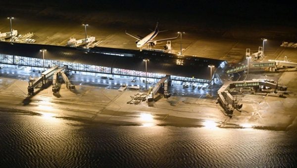 Пострадавший от тайфуна аэропорт в Японии возобновил международные рейсы