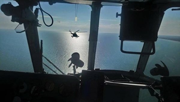 НАТО хочет создать в Азовском море точку давления на Россию, заявил эксперт