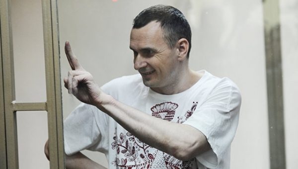 Сенцов стал почетным гражданином Парижа