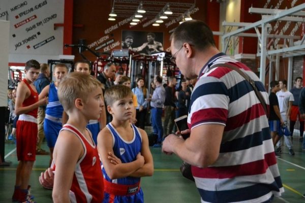 Зеленоградцы встретились с чемпионом мира по боксу Роем Джонсом младшим