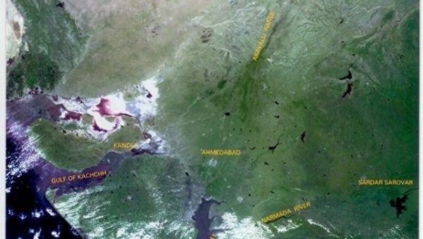 Синоптики предупредили жителей южных штатов Индии о надвигающемся шторме