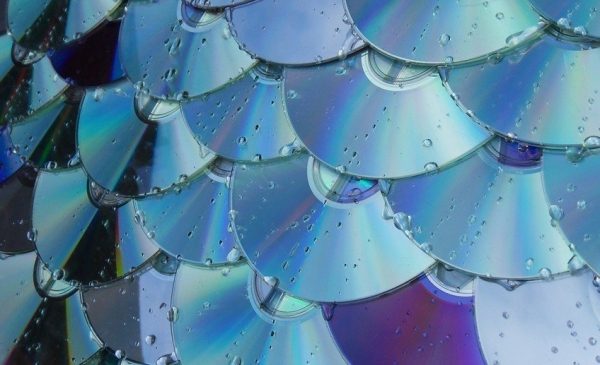 Зеленоградцам покажут, как из CD-дисков сделать декоративные элементы