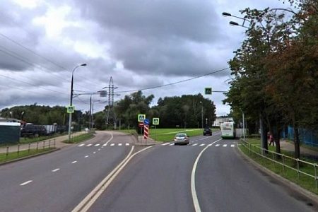 Двоих пешеходов сбил автомобиль в Северной промзоне