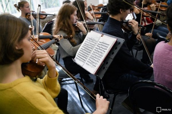 Зеленоградские школы искусств включены в новую городскую программу «Искусство – детям»