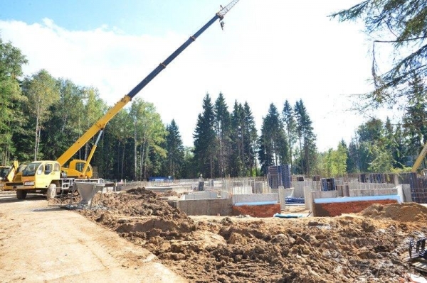 Городские власти отменили строительство центров бытовых услуг и питания в 15 микрорайоне