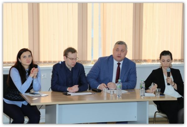 Французские студенты знакомятся с инновационными компаниями Зеленограда
