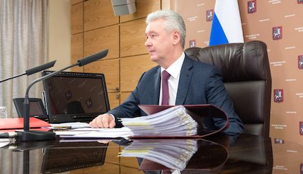 СОБЯНИН ВНОВЬ ЗАГОВОРИЛ О СВОБОДНОЙ ОТ МИГРАНТОВ СФЕРЕ ЖКХ 