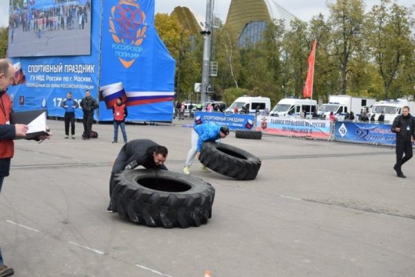 Зеленоградские полицейские приняли участие в празднике, посвященном 300-летию российской полиции