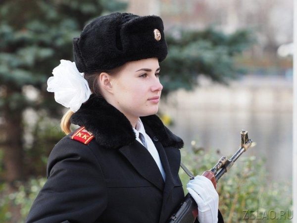 На аллее Победителей в Зеленограде открыт памятный знак «Связь поколений»