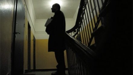 ПРОКУРАТУРА ДАЛА ДОБРО НА ВЫБИВАНИЕ ДОЛГОВ ЗА КОММУНАЛКУ 