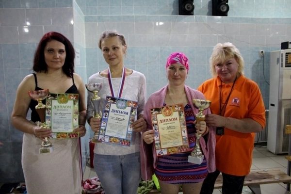 В ФОК «Малино» прошли окружные соревнования спортивных семей «Водные старты»