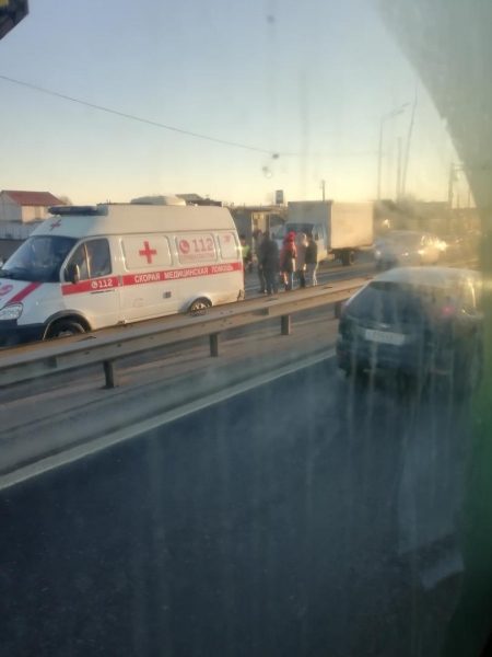 Автомобиль сбил женщину на «зебре» на Ленинградском шоссе