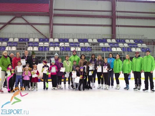 В ФОК «Ледовый» прошел физкультурно-спортивный праздник по фигурному катанию