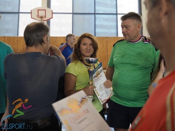 Крюковчане не оставили шансов соперникам в соревнованиях по настольному теннису