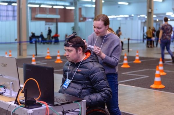Зеленоградская компания «Нейроботикс» стала победителем соревнований ассистивных технологий «Нейротлон»
