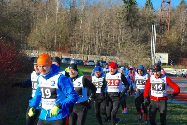Более 250 спортсменов вышли на старт пробег-марафона «Осень 2018»