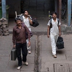 Кровь, парфюм, шампанское: десять сериалов декабря, которые нельзя пропустить