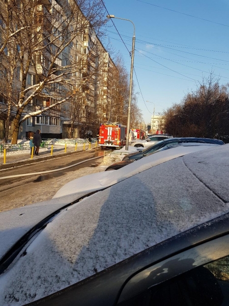 В Зеленограде загорелась двухкомнатная квартира