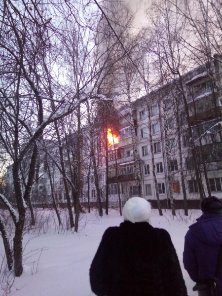 Квартира семьи с ребенком сгорела в Ржавках