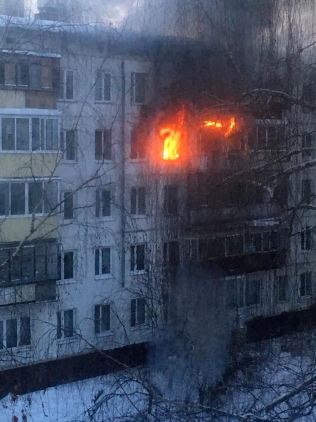 Квартира семьи с ребенком сгорела в Ржавках