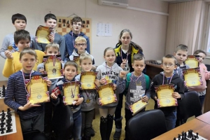 Крюковские юные шахматисты сыграли в крупном общегородском детско-юношеском турнире