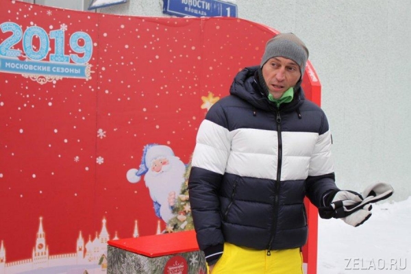 Зеленоградцы встретились с олимпийским чемпионом по лыжным гонкам Александром Легковым