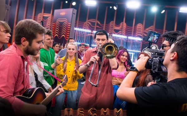 Второй сезон стартует: уже сегодня ТНТ покажет новые «Песни» с наставниками Тимати и Бастой