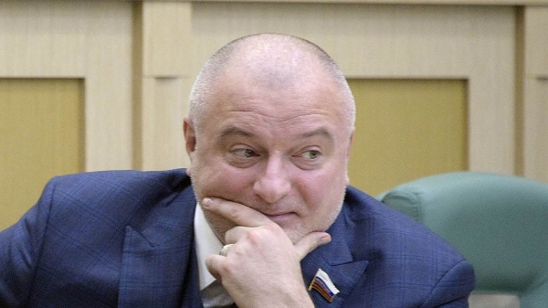 Угрозы извне поставили выше проблем внутри