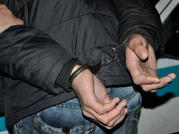 Сотрудники полиции УВД по ЗелАО задержали подозреваемых в разбое 