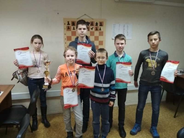 В клубе «Спартаковец» прошли финальные окружные соревнования по шахматам