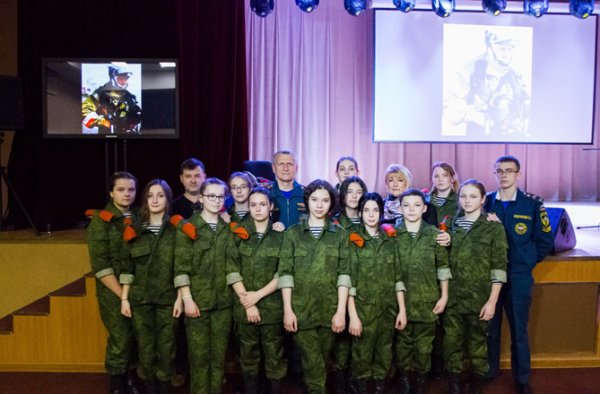 В Учебном центре ГО и ЧС Москвы почтили память Героя России Евгения Чернышёва