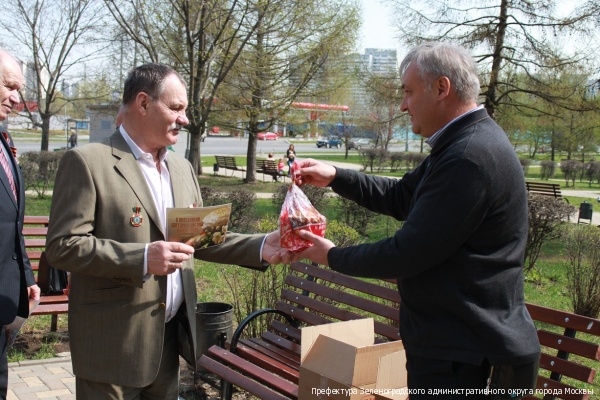 В 14-м микрорайоне в день чернобыльской трагедии почтили память зеленоградских ликвидаторов аварии
