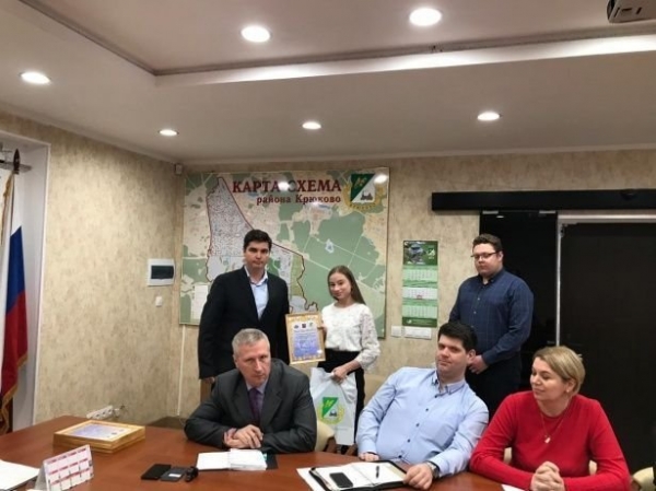 В Крюково вручили благодарности участникам проекта «Мастер слова»